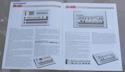 Roland-Rhythm Machines & Sequencers Vol 1